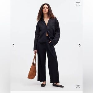 BNWT Maxwell black linen pants (Sold out)